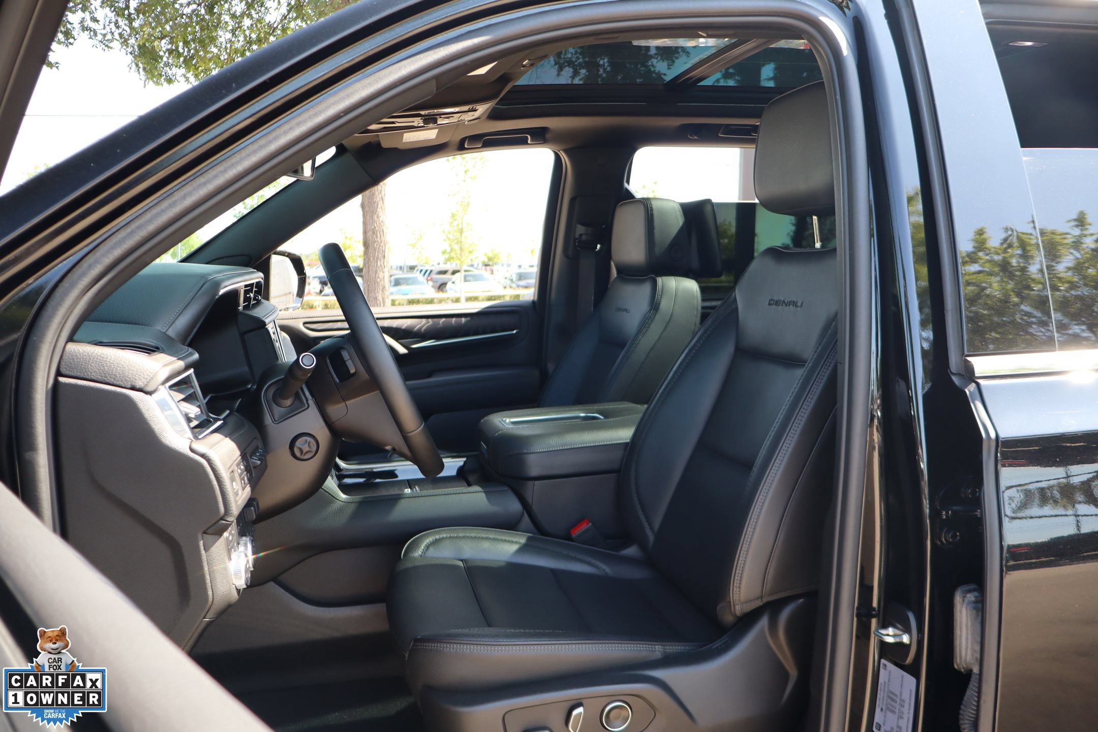 Used 2024 GMC Yukon Denali w/ Max Trailering Package AWD/4WD image 11