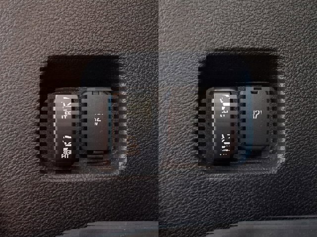 Certified 2023 Ford Edge Titanium image 24