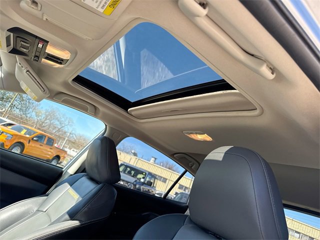 Used 2021 Subaru Crosstrek 2.5i Sport w/ Moonroof Package image 21