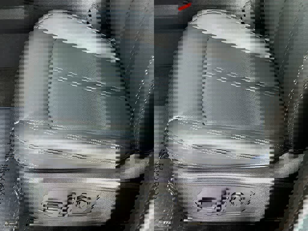 Used 2022 Kia Sorento S w/ Panoramic Sunroof Package image 31