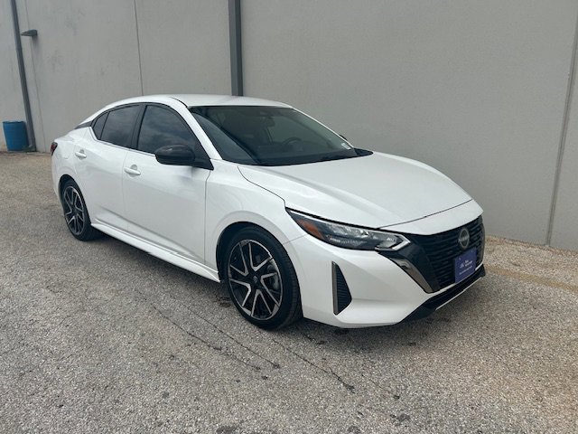 Used 2024 Nissan Sentra SR FWD image 5