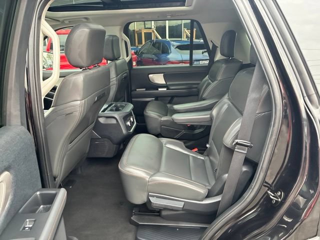 Certified 2025 Ford Expedition Active AWD/4WD image 61