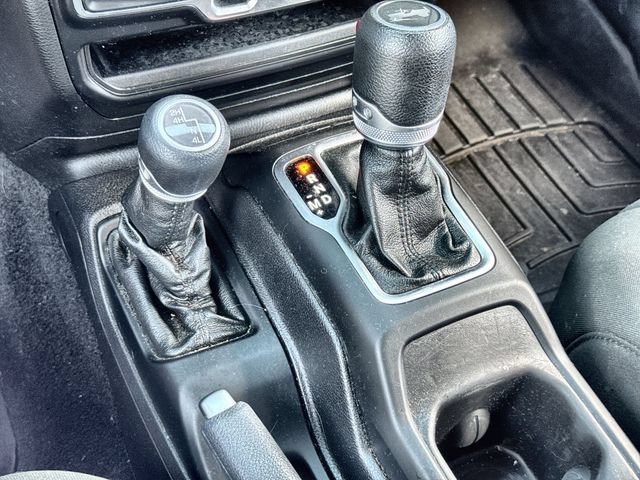 Used 2021 Jeep Wrangler Unlimited Sport AWD/4WD image 19