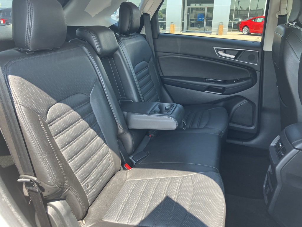 Certified 2018 Ford Edge SEL AWD/4WD image 35