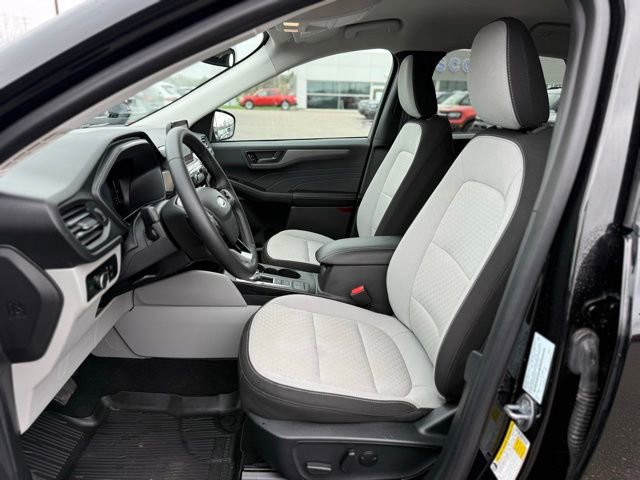 Certified 2024 Ford Escape Active AWD/4WD image 28