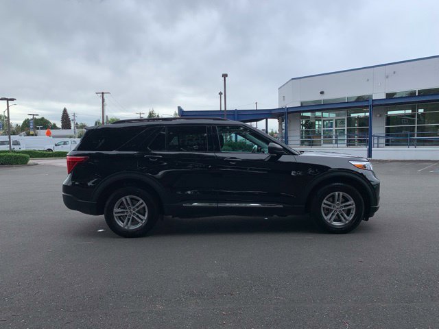 Certified 2024 Ford Explorer XLT w/ Equipment Group 202A AWD/4WD image 10