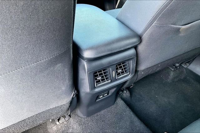 Used 2024 Toyota RAV4 XLE FWD image 31
