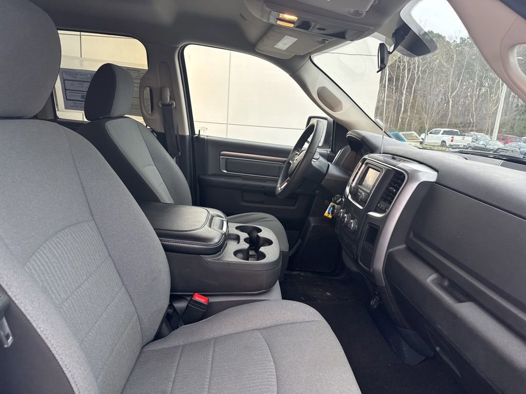 Used 2024 RAM 1500 Classic SLT image 31