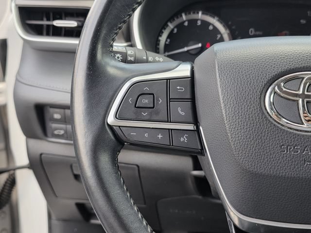 Used 2021 Toyota Highlander XLE FWD image 26