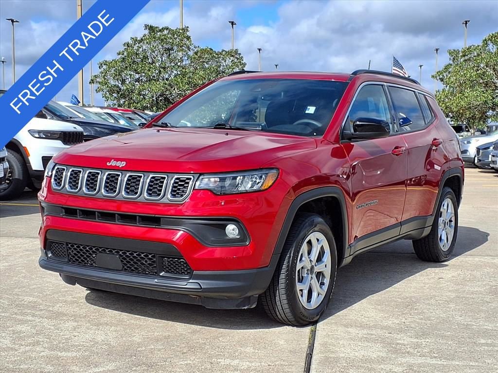 Used 2025 Jeep Compass Latitude w/ Sun & Sound Group