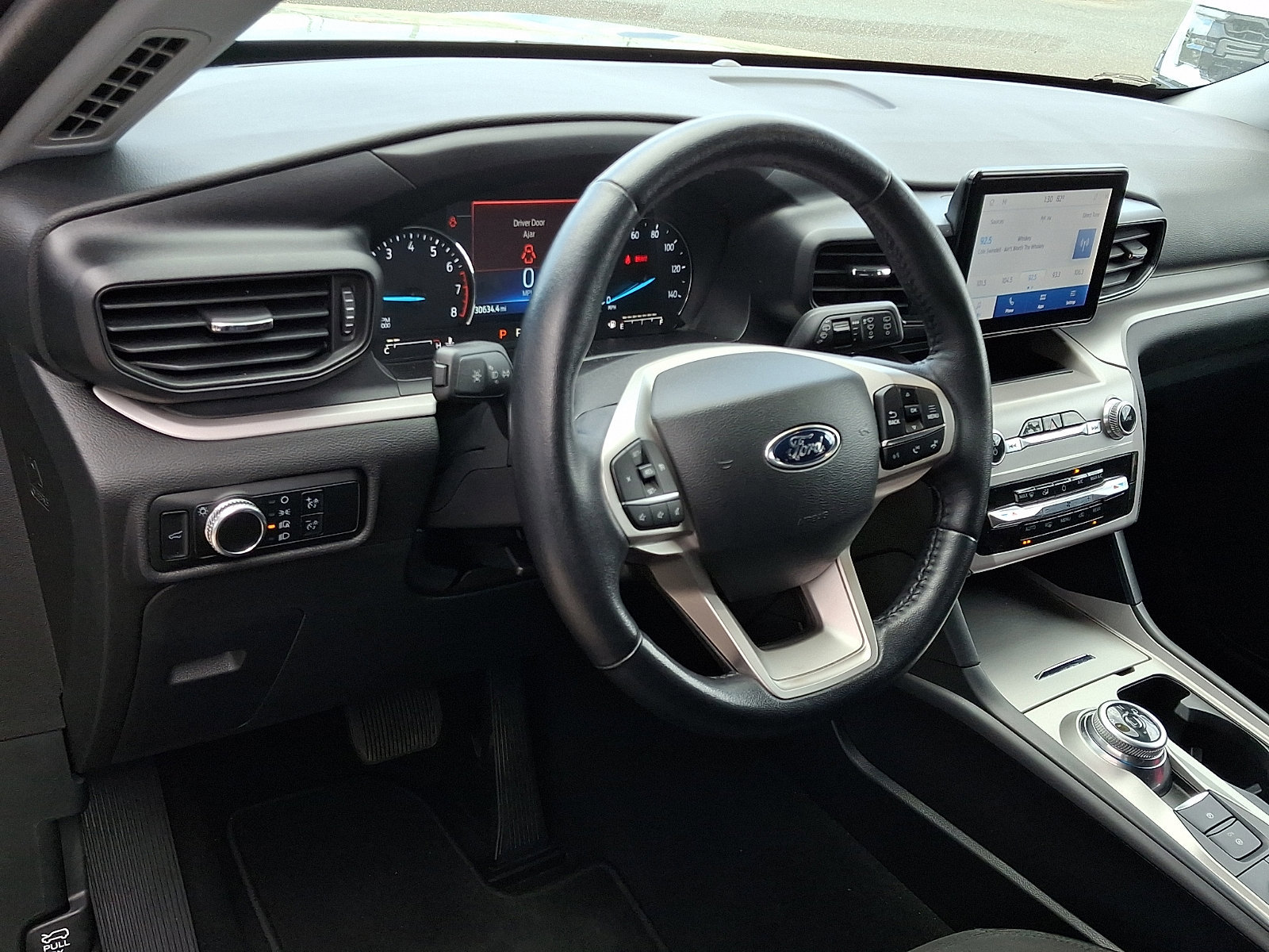 Certified 2023 Ford Explorer XLT image 17