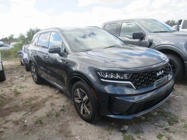 Used 2022 Kia Sorento S image 3