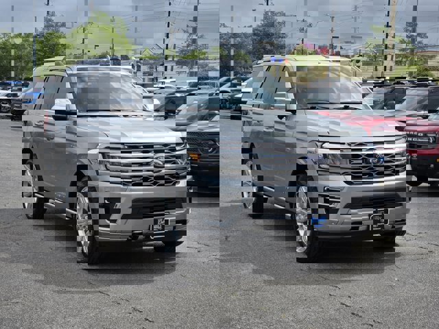 Certified 2024 Ford Expedition Platinum image 6