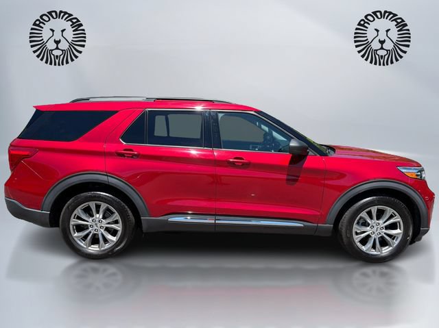 Certified 2020 Ford Explorer XLT w/ Equipment Group 202A AWD/4WD image 5