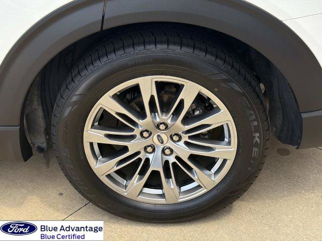 Certified 2025 Ford Explorer Platinum RWD image 7