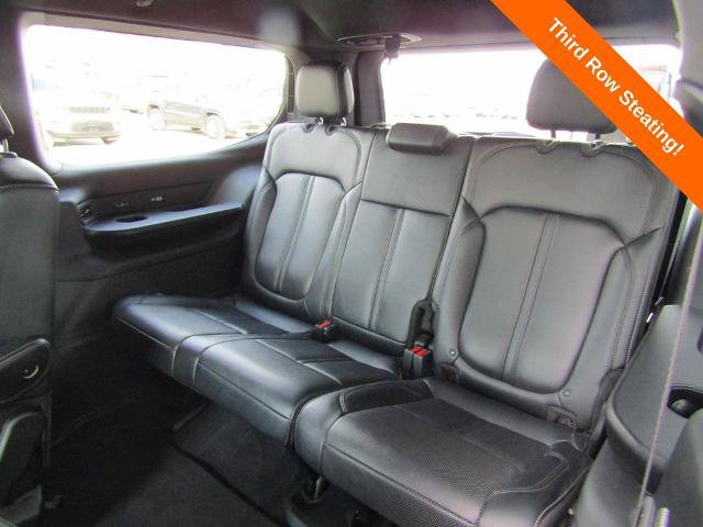Used 2022 Jeep Wagoneer Series III w/ Flexible Seating Group AWD/4WD image 21
