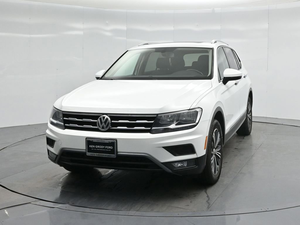 Used 2018 Volkswagen Tiguan SEL w/ 3rd Row Seat Package image 27