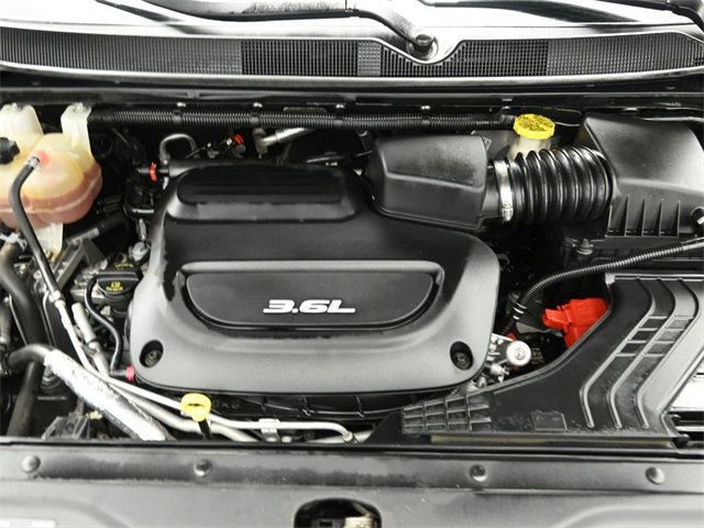 Used 2017 Chrysler Pacifica Touring-L Plus image 47