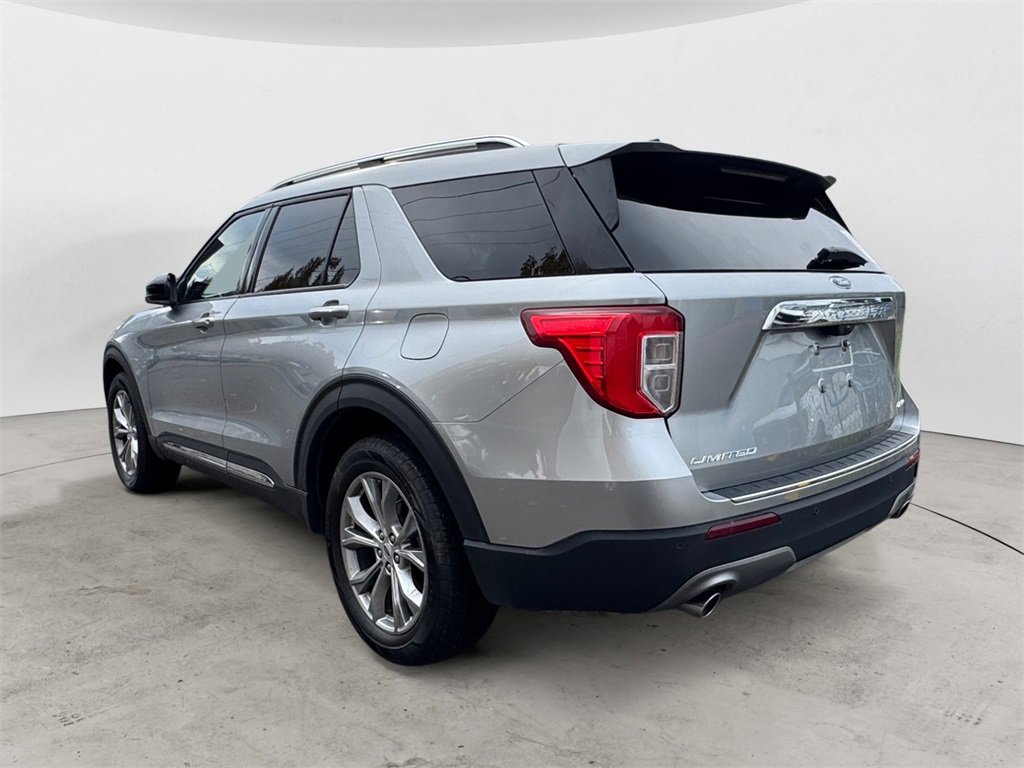 Certified 2024 Ford Explorer Limited image 3