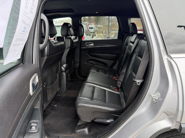 Used 2018 Jeep Grand Cherokee Limited AWD/4WD image 17