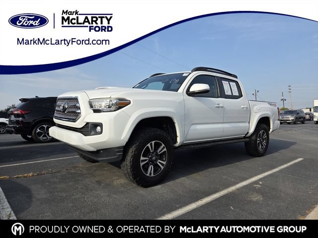 Used 2017 Toyota Tacoma 4x4 Double Cab image 1