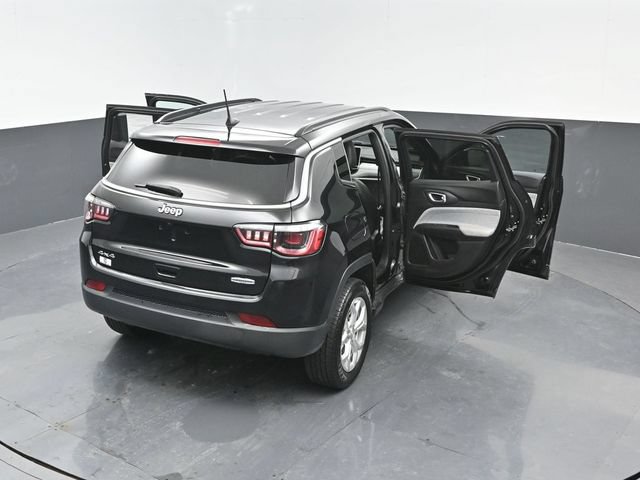 Used 2024 Jeep Compass Latitude AWD/4WD image 24