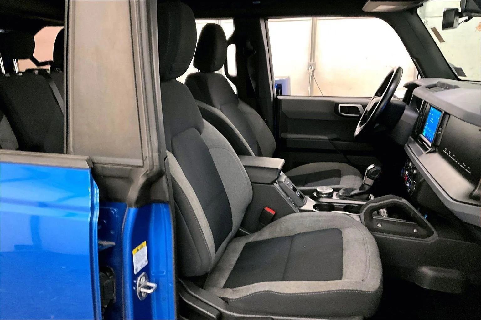 Certified 2023 Ford Bronco Big Bend image 9