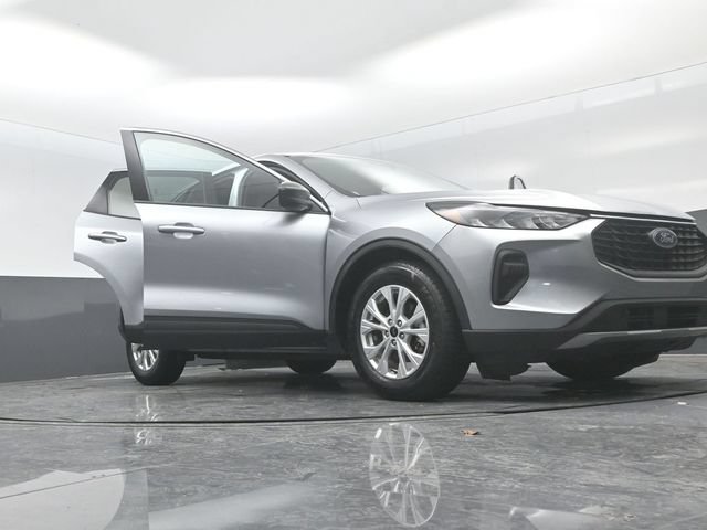 Certified 2024 Ford Escape Active FWD image 33