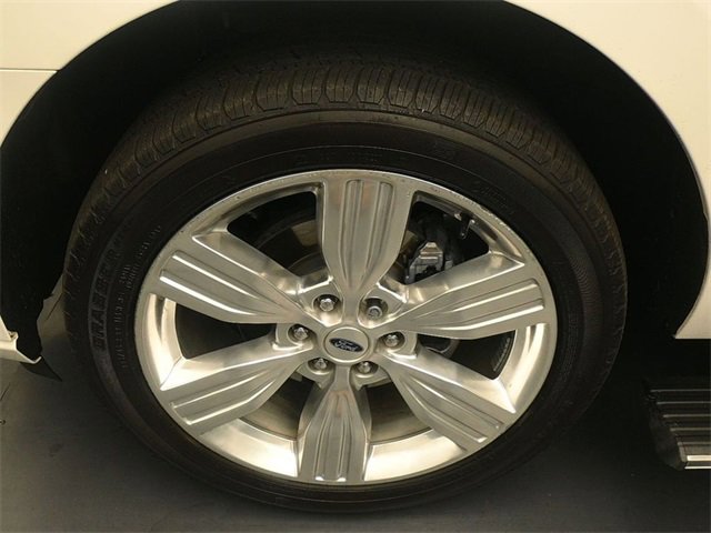 Certified 2024 Ford Expedition Platinum image 16