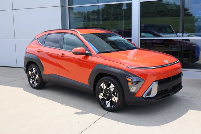 Used 2025 Hyundai Kona SEL FWD image 7