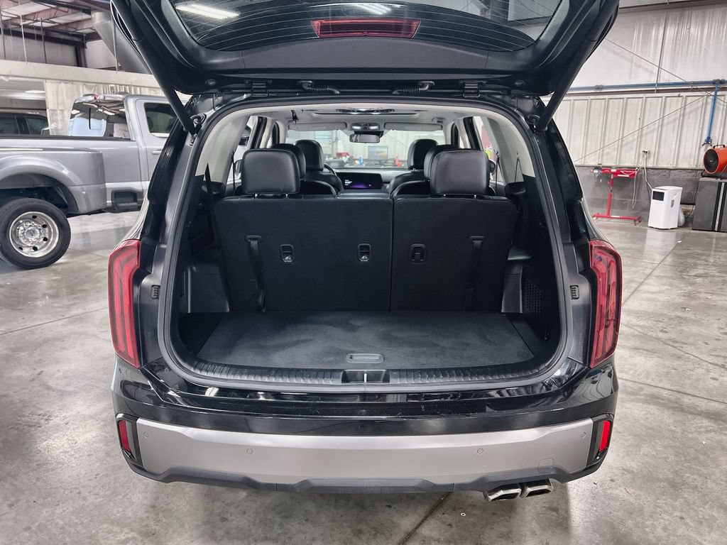 Used 2025 Kia Telluride S FWD image 26