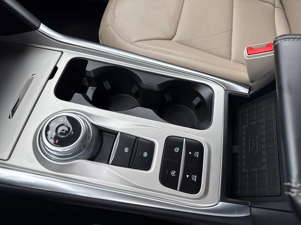 Certified 2024 Ford Explorer Limited w/ Limited Technology Package image 24