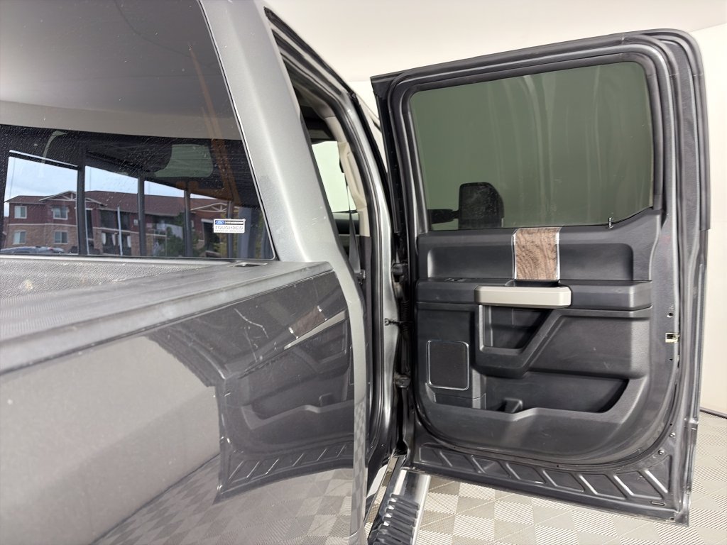 Certified 2019 Ford F250 Lariat w/ Lariat Value Package AWD/4WD image 27