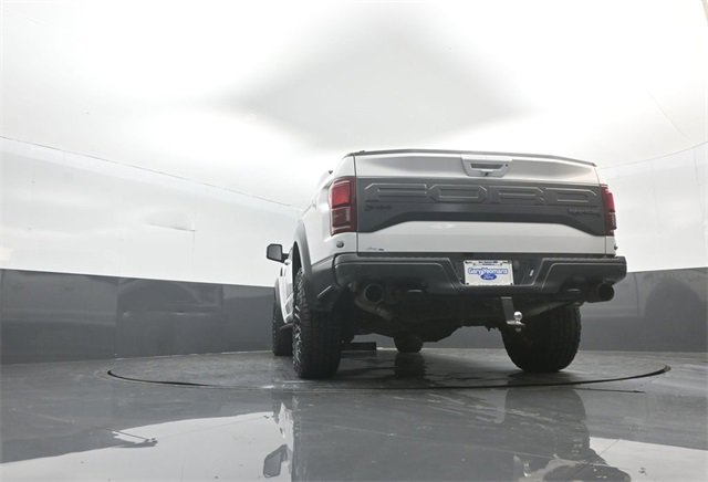 Certified 2018 Ford F150 Raptor w/ Equipment Group 802A Luxury image 31