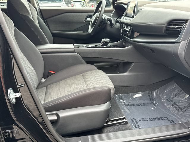 Used 2021 Nissan Rogue SV FWD image 13