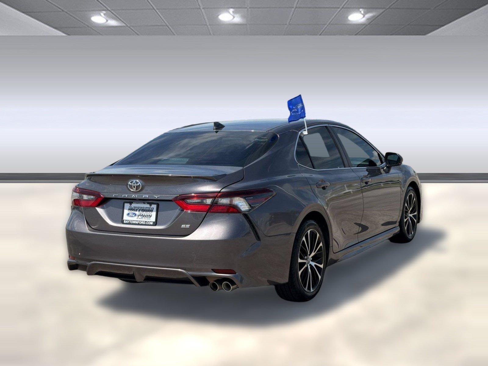 Used 2022 Toyota Camry SE FWD image 9