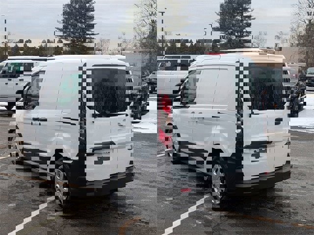 Certified 2023 Ford Transit Connect XL image 3