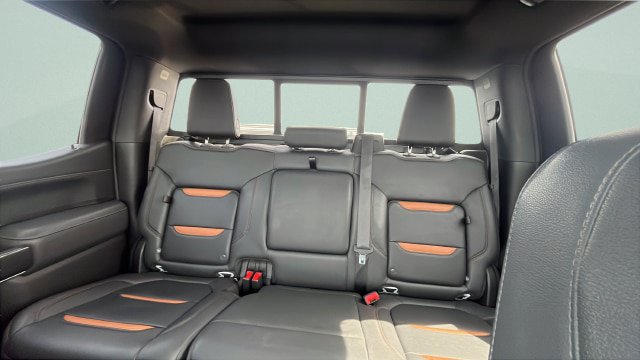 Used 2022 GMC Sierra 1500 AT4 w/ AT4 Premium Package AWD/4WD image 20