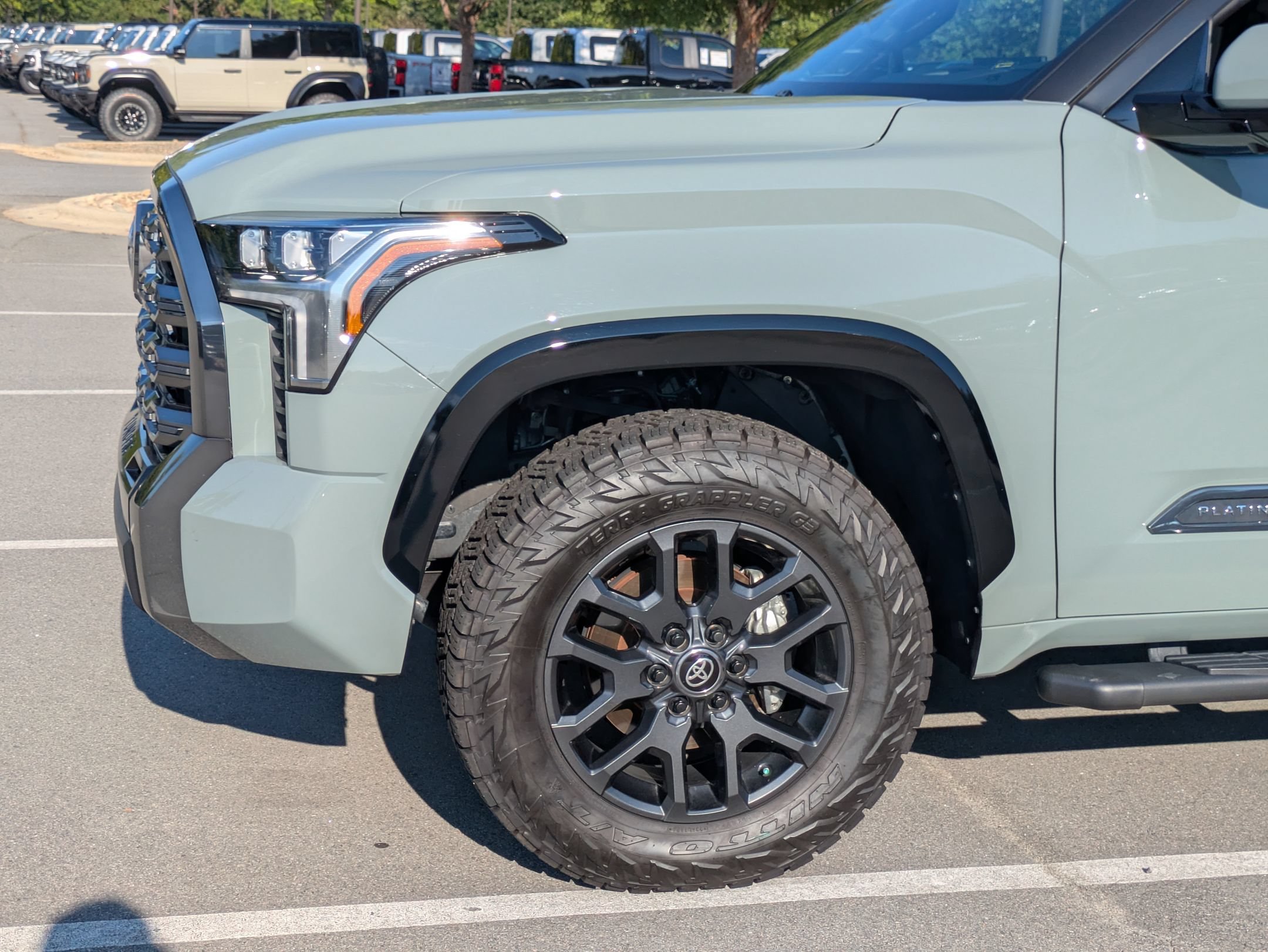 Used 2025 Toyota Tundra Platinum AWD/4WD image 11