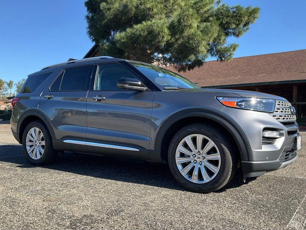 Certified 2021 Ford Explorer Limited w/ Equipment Group 301A image 17