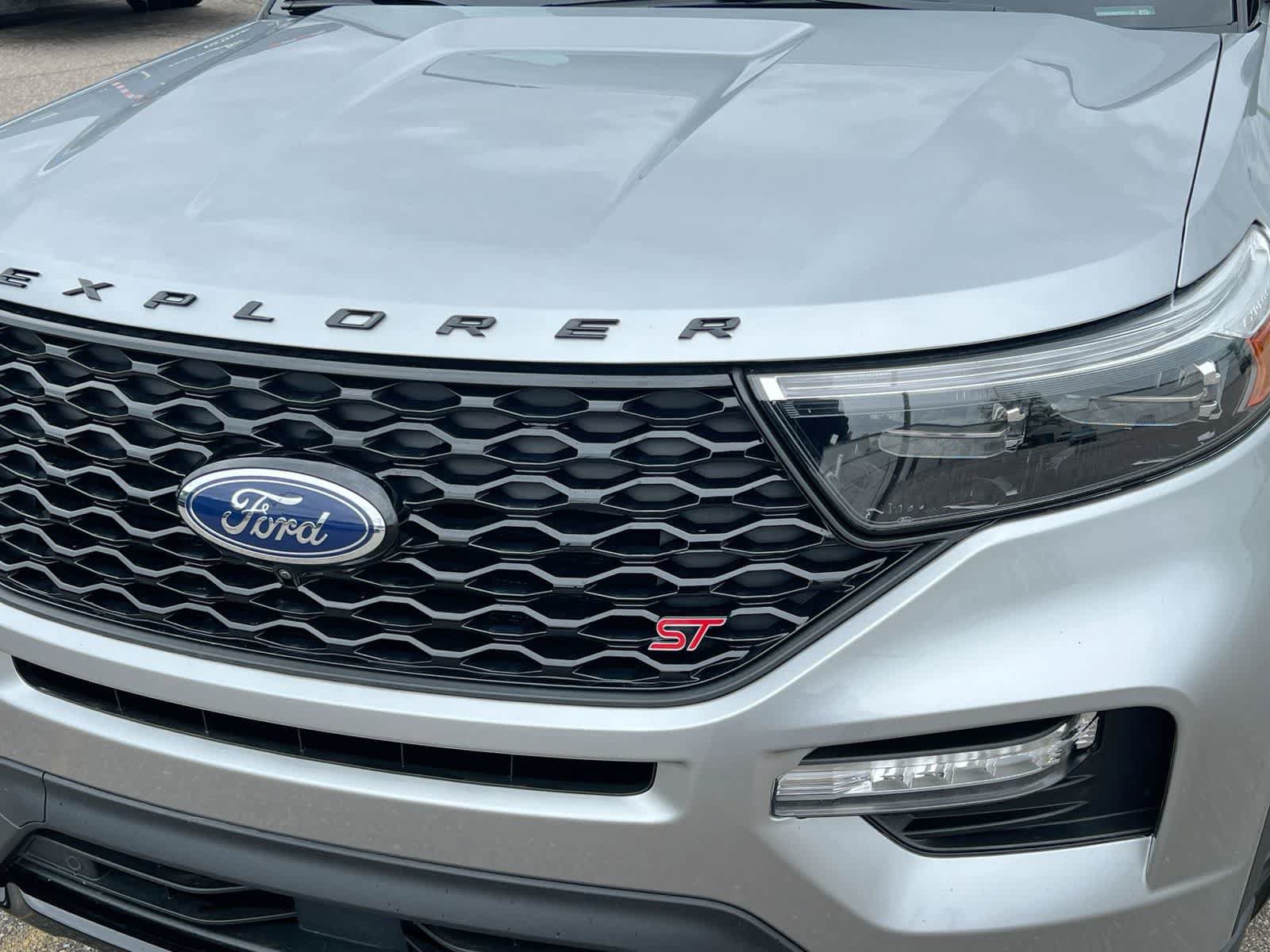 Certified 2023 Ford Explorer ST w/ Equipment Group 401A AWD/4WD image 11