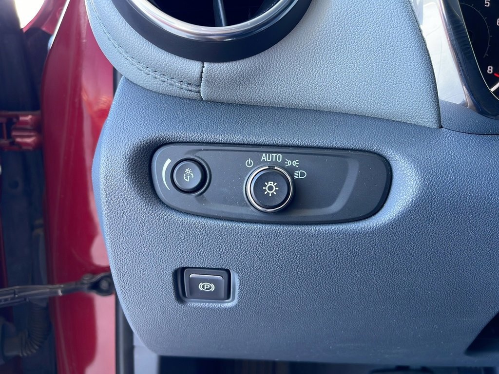 Used 2019 Chevrolet Blazer LT image 26