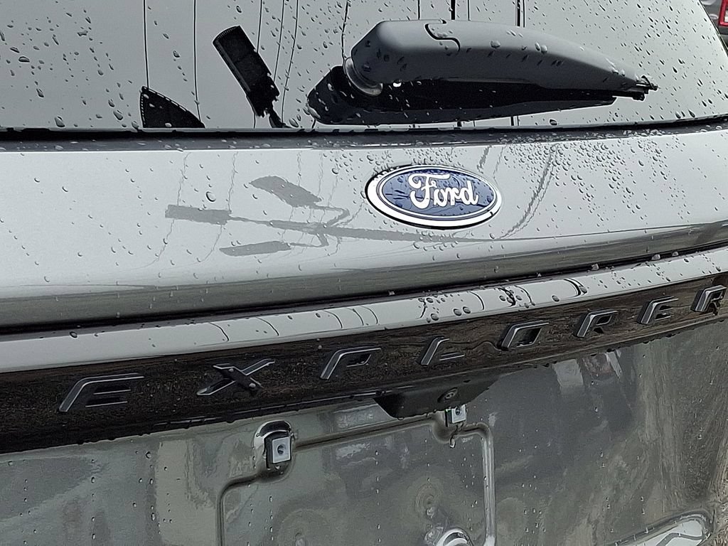 Certified 2026 Ford Explorer ST-Line w/ ST-Line Street Pack AWD/4WD image 31