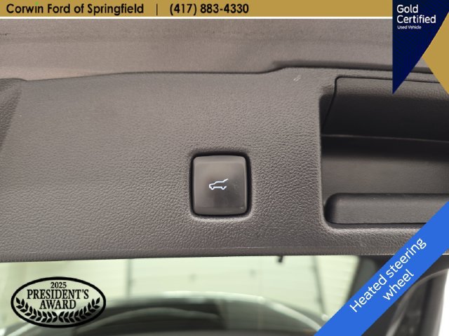 Certified 2025 Ford Escape Platinum AWD/4WD image 17