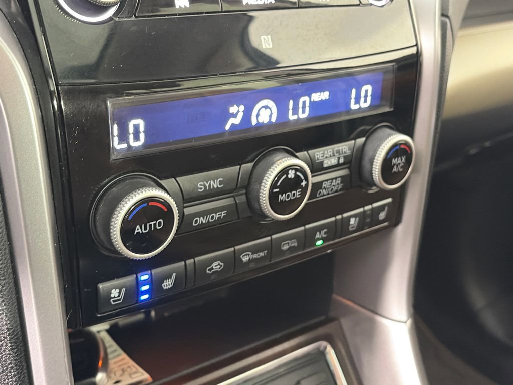 Used 2019 Subaru Ascent Touring AWD/4WD image 22