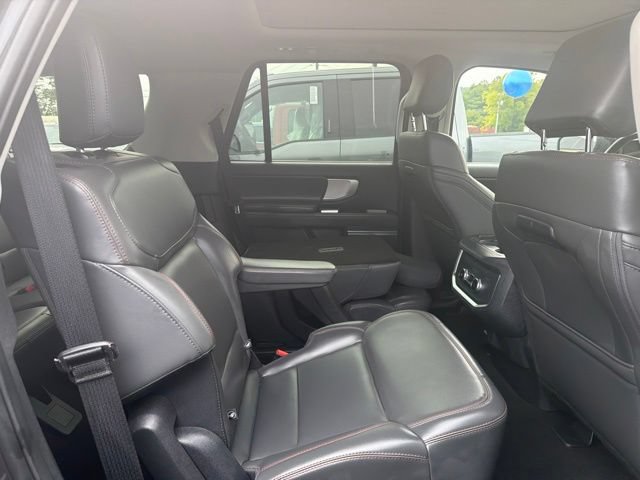 Certified 2025 Ford Expedition Active AWD/4WD image 28