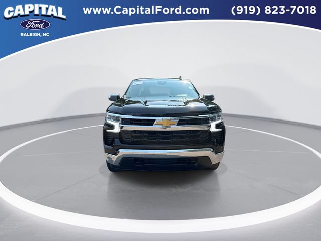 Used 2024 Chevrolet Silverado 1500 LT AWD/4WD image 3