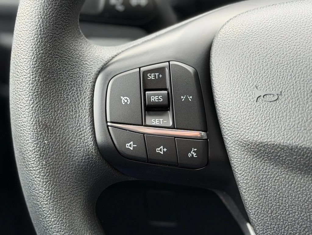 Certified 2025 Ford Escape Active AWD/4WD image 9