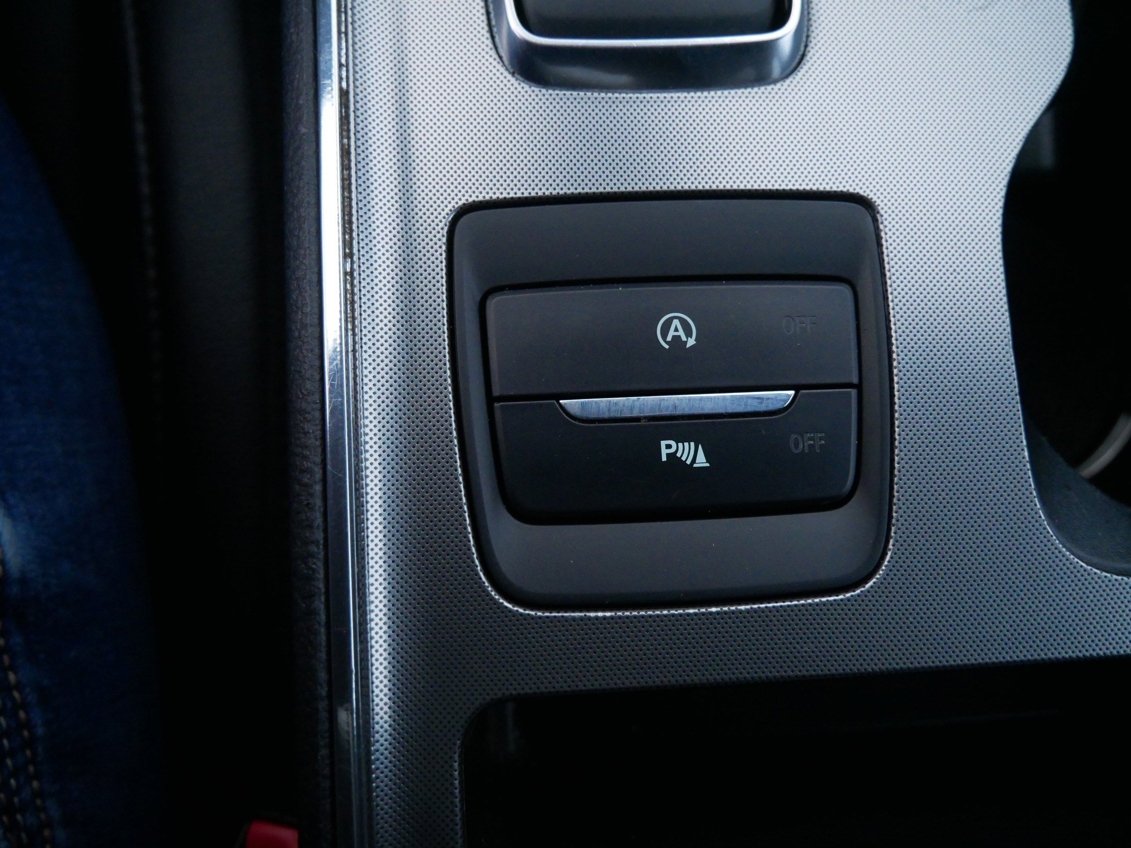 Certified 2024 Ford Edge Titanium image 29