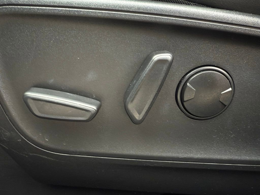 Certified 2023 Ford Escape ST-Line Select w/ Tech Pack #2 image 21